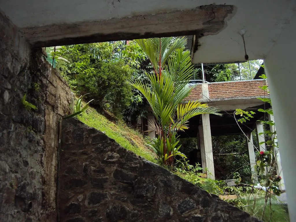 Araliya Home Stay Kandy Sri Lanka